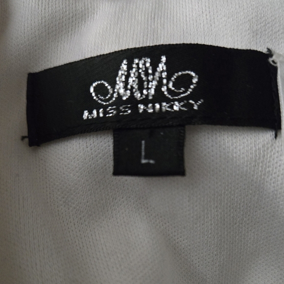 Miss Nikky White Embroidered Maxi Dress Sleeveless Boho Festival Wedding Gown - Picture 8 of 9